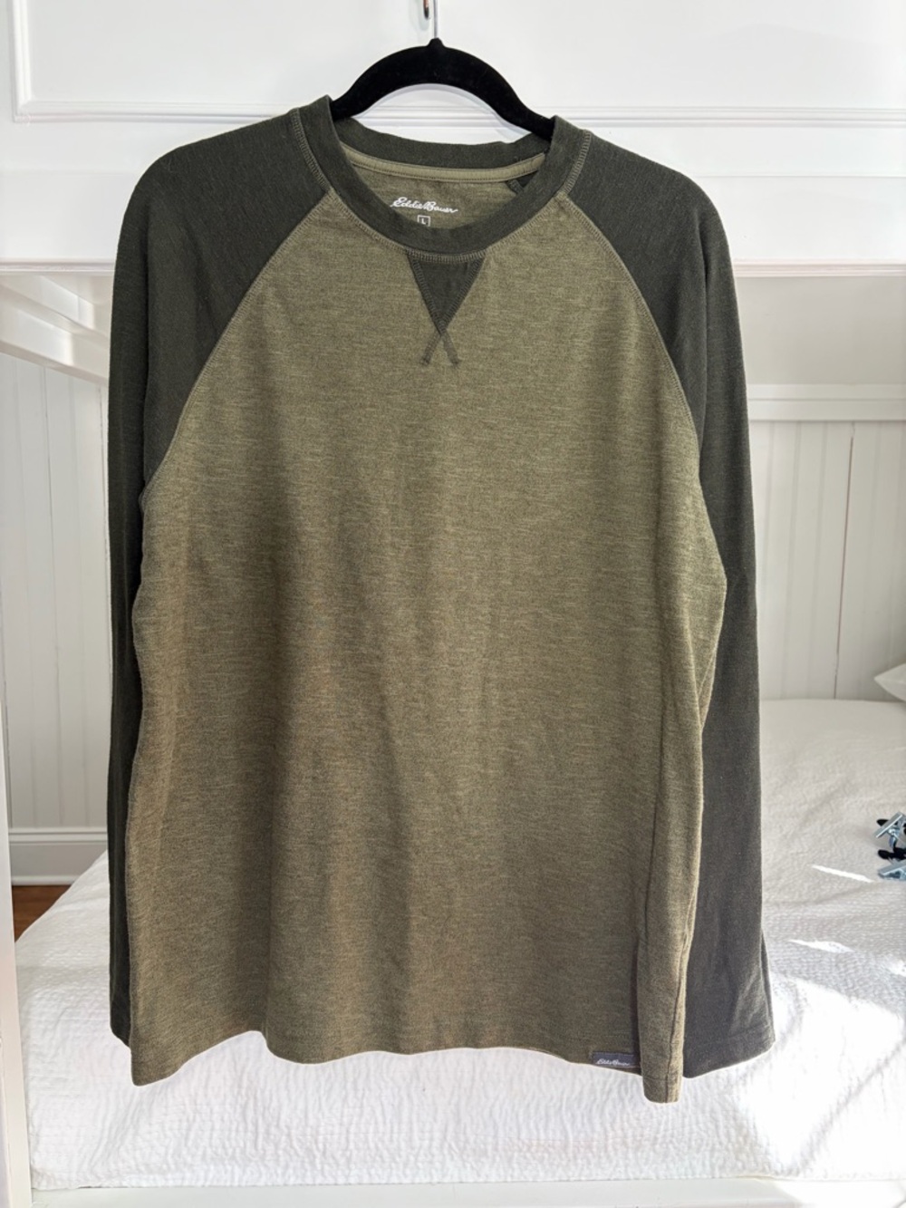Eddie Bauer Two-Tone Olive Raglan Long Sleeve Shirt - Picture 1 of 3
